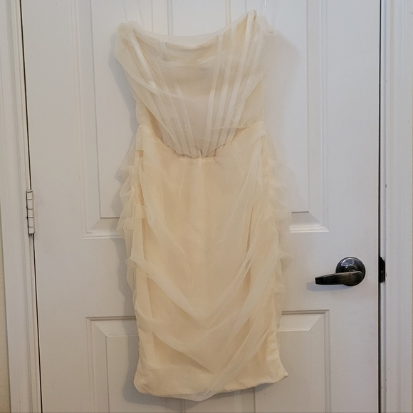 House of CB Leila ivory Midi Dress - Picture 6 of 10